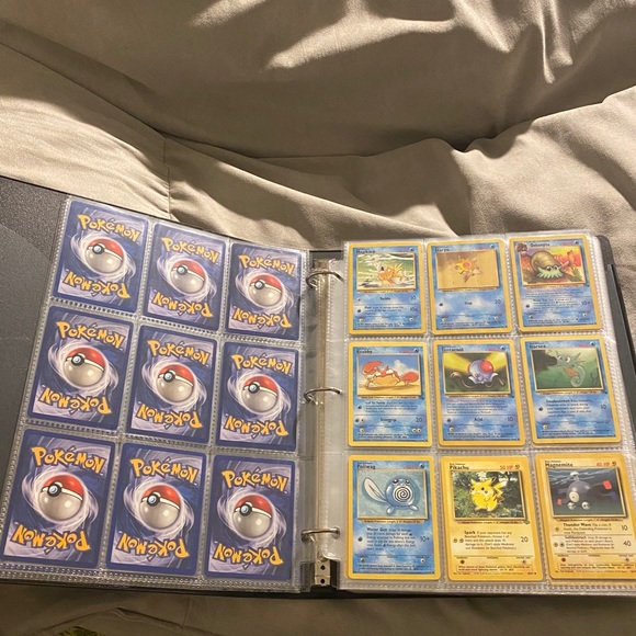 Vintage Pokémon 1st edition binder - Picture 6 of 13